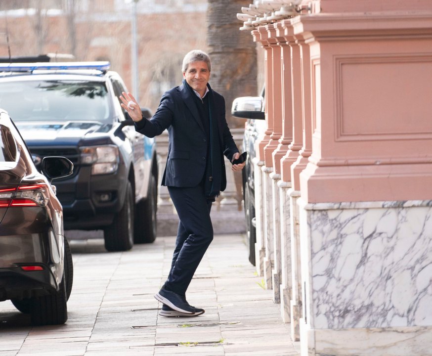 Acuerdos con gobernadores: Caputo y Santilli tienen apuro, el karinismo no Acuerdos con gobernadores: Caputo y Santilli tienen apuro, el karinismo no