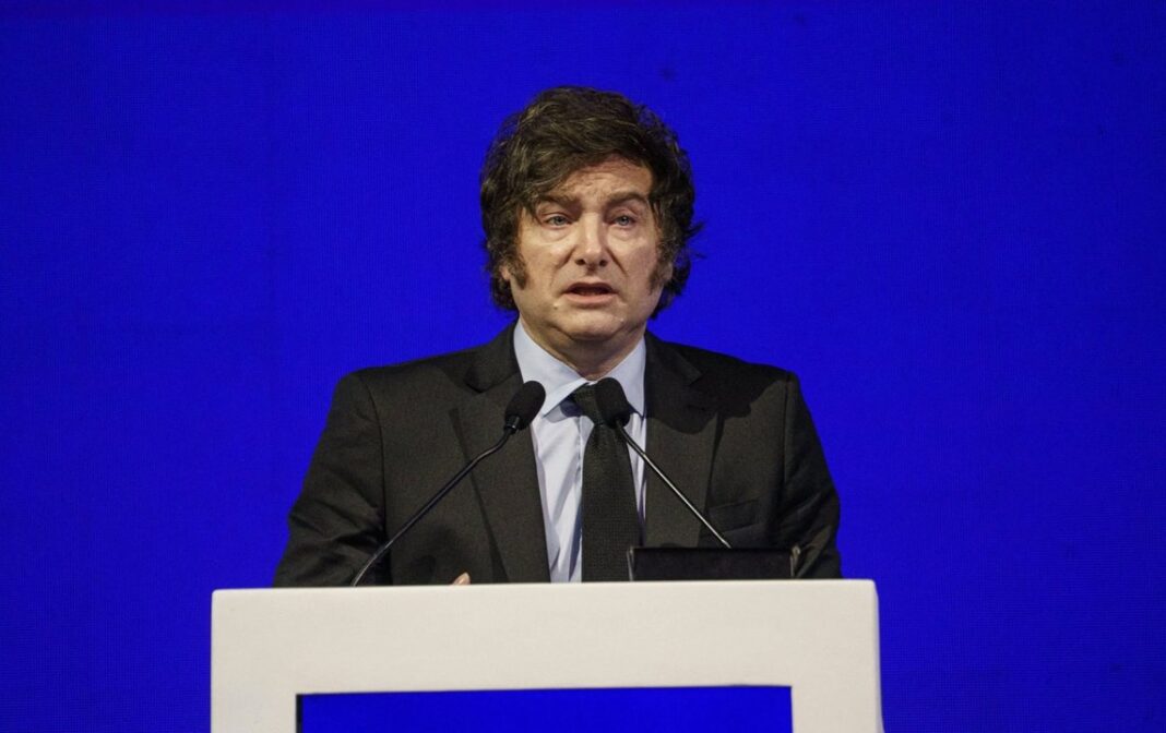 Milei se va al exterior mientras en LLA admiten que la economía no da para festejar Milei se va al exterior mientras en LLA admiten que la economía no da para festejar